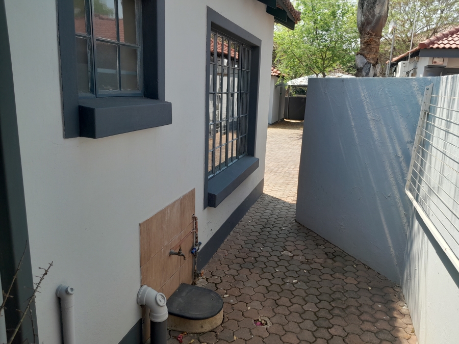 11 Bedroom Property for Sale in Bodorp North West